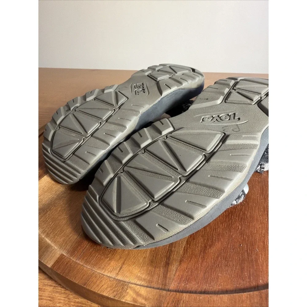 Teva Hurricane XLT 2 Kids Sandals Size 13 Waves Mood Indigo Black Hiking Strappy